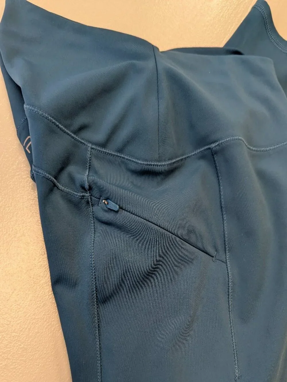 Spyder Active Size Small Greenish Blue Performance Leggings w/ Zippered Pockets